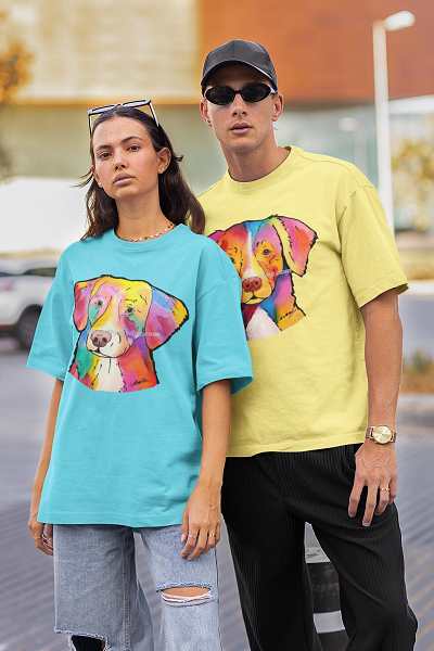 couple wearing oversized t shirts and sunglasses nova sc retr 1 2 600